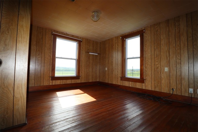Building Photo - 11762 Clarks Creek Rd