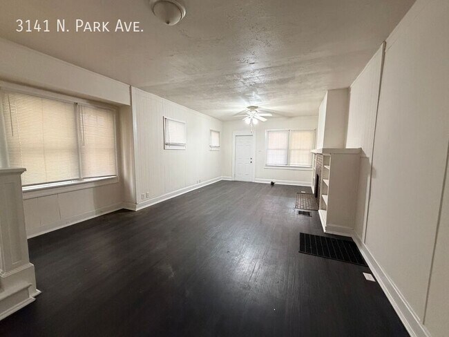 Foto del edificio - 3141 N Park Ave