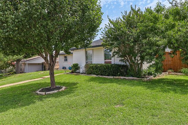 Foto del edificio - 2622 Briar Hill Dr