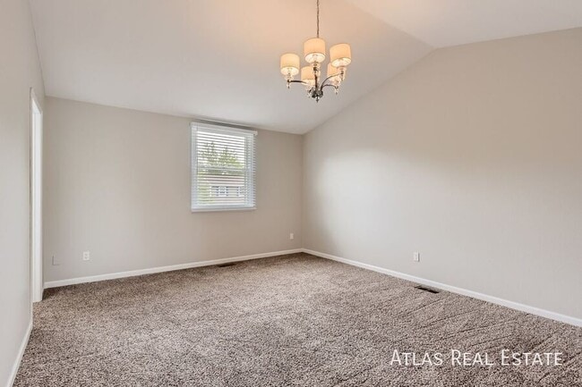 Building Photo - 1719 Hotchkiss Dr