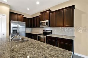 Building Photo - 4528 SILVER LINING St