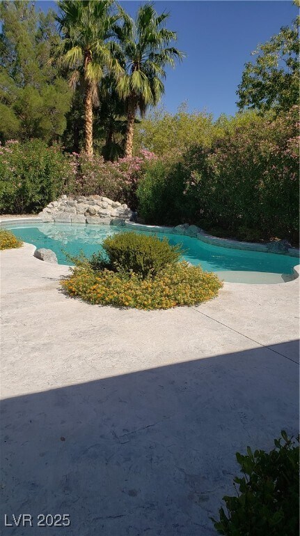 Foto del edificio - 3030 American River Ln