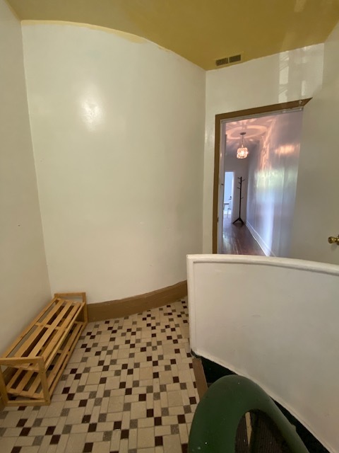 3rd floor: unit entrance - 1618 8th St NW