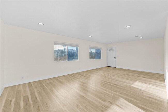 Foto del edificio - Brand New San Pedro Apartment!