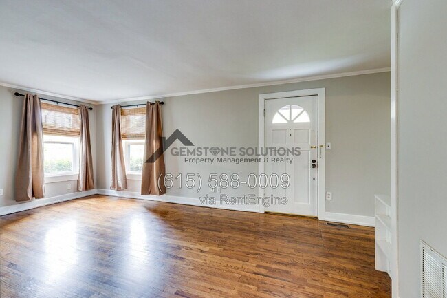 Foto del edificio - 715 Park Cir
