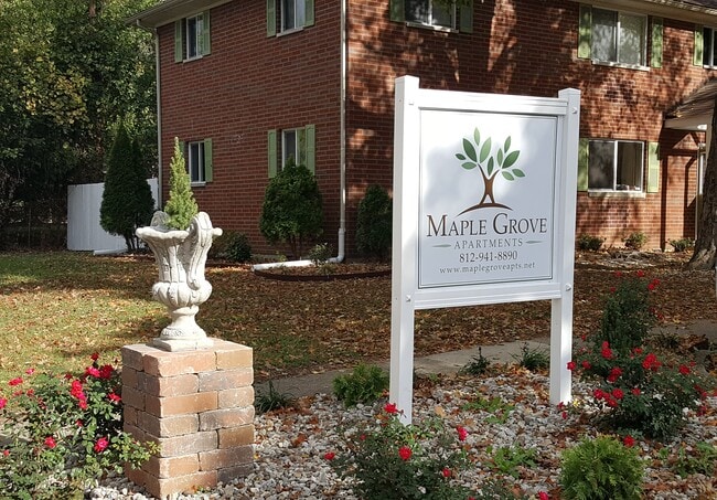 Building Photo - Maple Grove Apartments