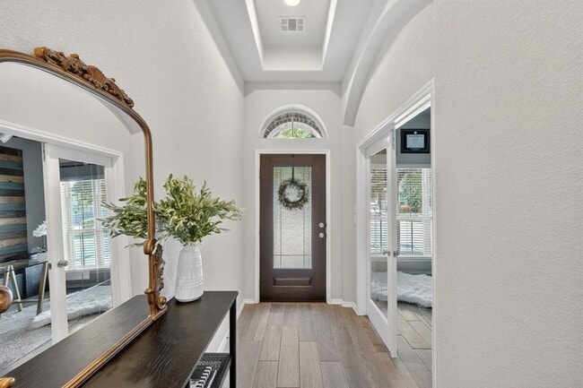 Foto del edificio - 209 Lacey Oak Lp