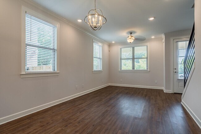 Building Photo - 100 N REMBERT St