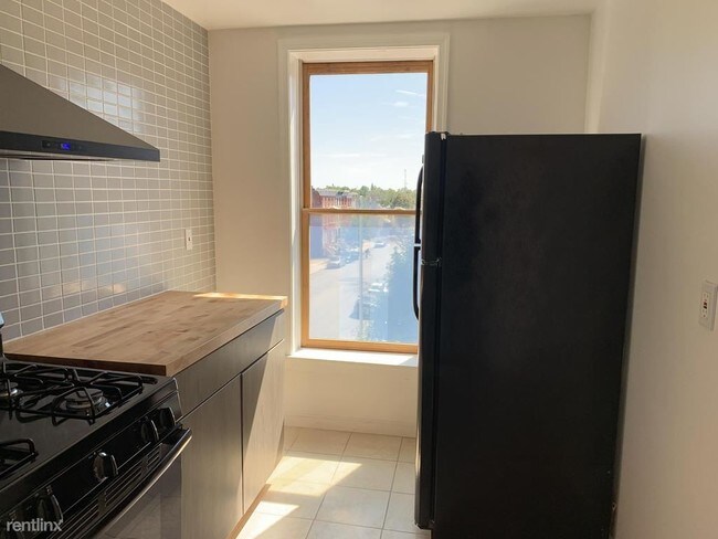 Foto del edificio - 1400 W Lombard St