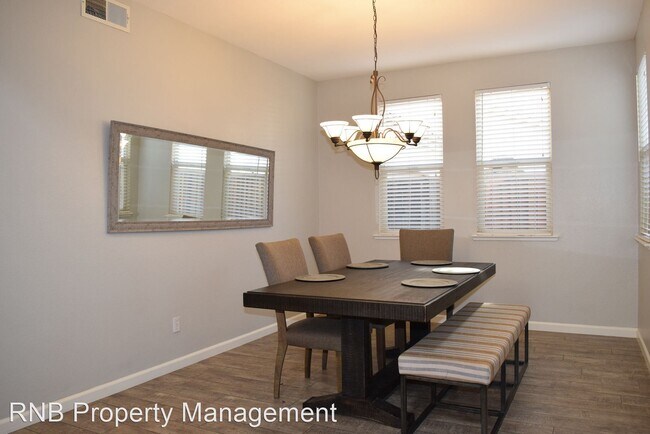 Building Photo - 4 br, 2.5 bath House - 3288 San Vicente St...