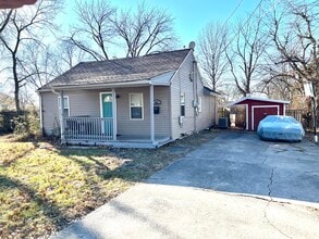 Building Photo - 807 Clinkscales Rd
