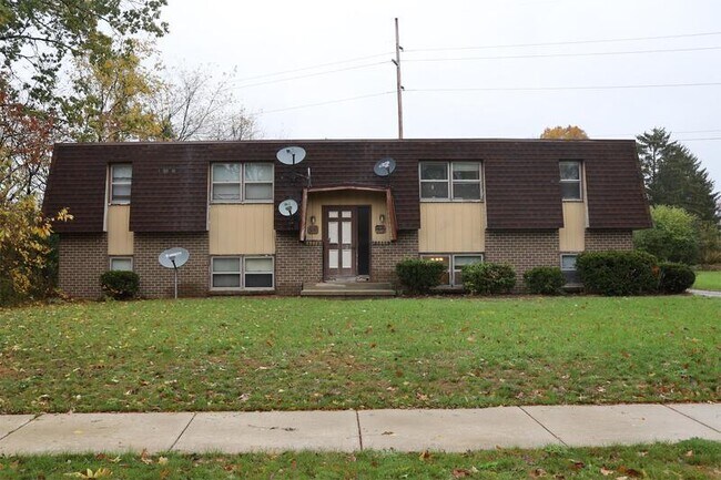 Building Photo - 2035 Andrew St SE