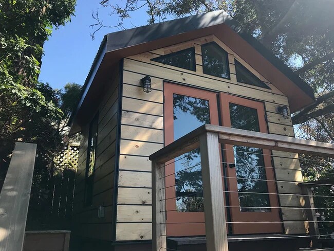 backyard studio - 136 Marston Ave