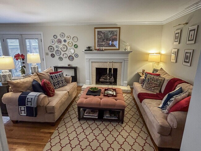 Foto del edificio - 236 Chippendale Cir