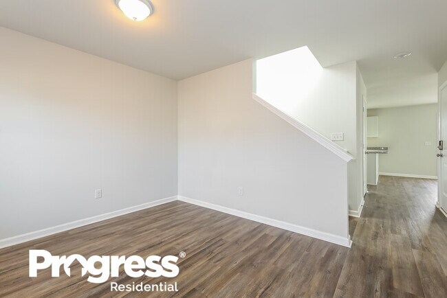Building Photo - 1007 Castle Pl