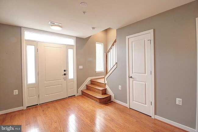 Foto del edificio - 1416 Wheyfield Dr
