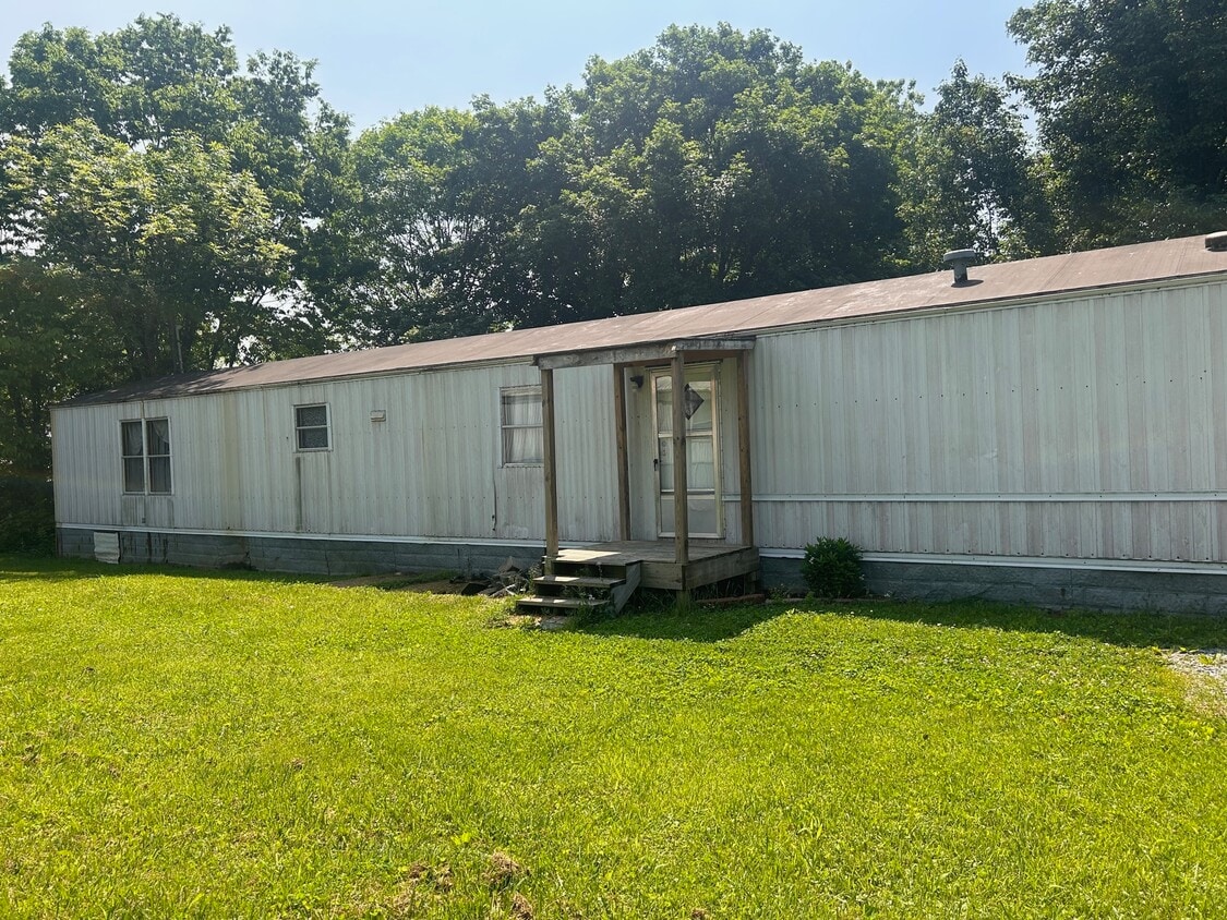 Primary Photo - 261 Scott Ln