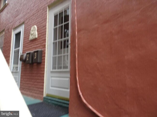 Foto del edificio - 200 Delaware St