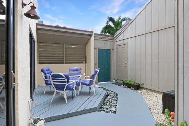 Building Photo - 1605 S US Hwy 1