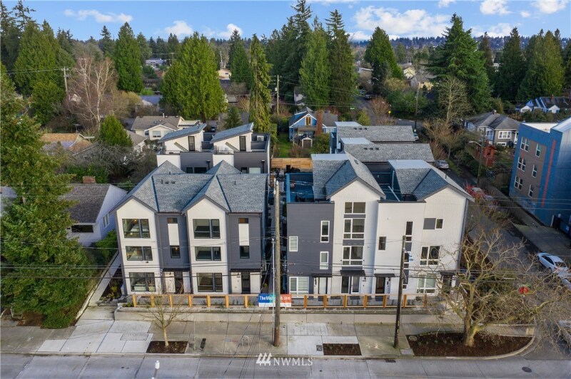 Foto principal - 10712A Greenwood Ave N
