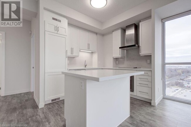 Building Photo - 2093 Fairview St