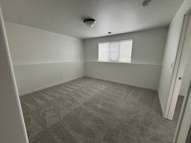 Foto del edificio - 3 Bed 3 Bath Townhome