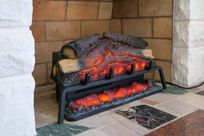 Foto del edificio - 6059 Maplecliff Dr