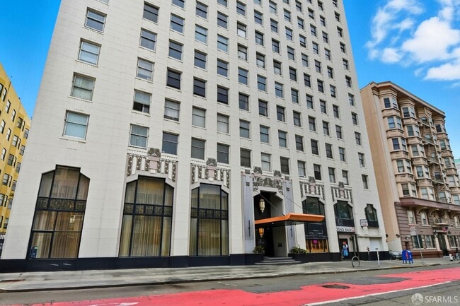 Foto del edificio - 631 O'Farrell St