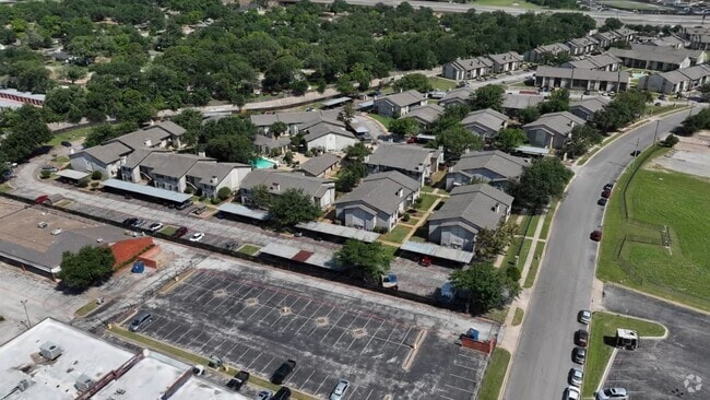  - Toscana Apartments