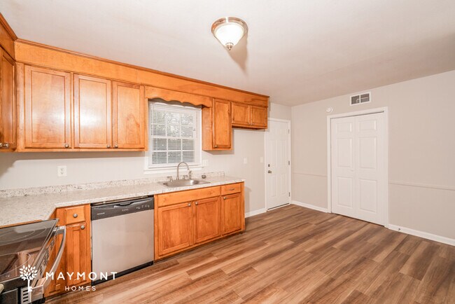 Foto del edificio - 520 Dogwood Ln