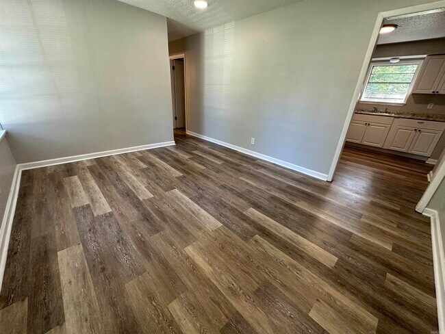 Foto del edificio - 9010 Tedburn Cir