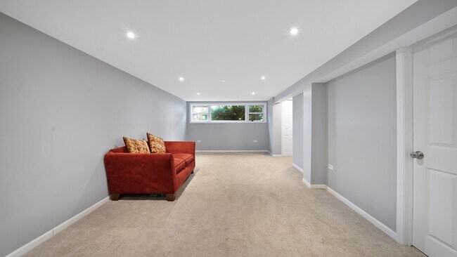 Foto del edificio - 7441 S Rockwell St