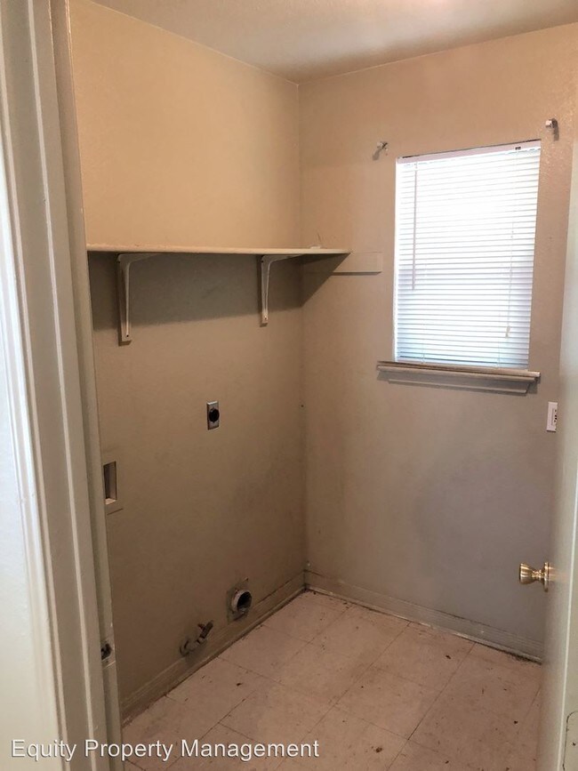 Foto del edificio - 2 br, 2 bath House - 1811 W. Travis