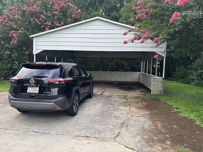 Foto del edificio - 2 Bedroom 1 Bath Home in Winston-Salem