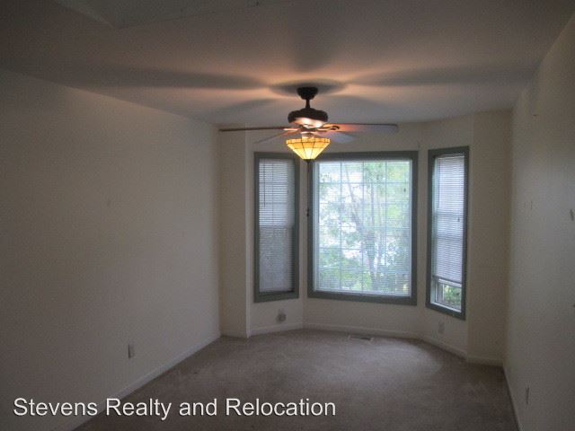 Building Photo - 104 Hunters Glen Ct