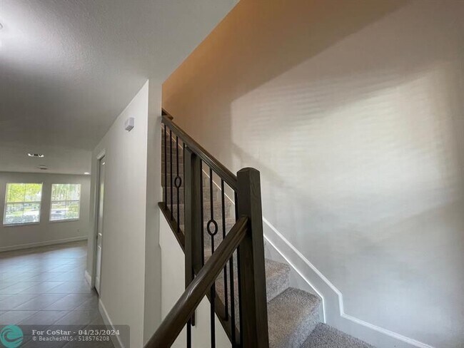 Building Photo - 3167 NW 124th Way