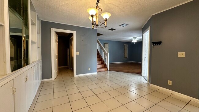Foto del edificio - 4181 Turnberry Cir