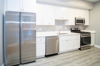 Building Photo - 5310 S Harper Ave