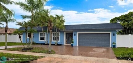 Building Photo - 1398 NW 14th Ct