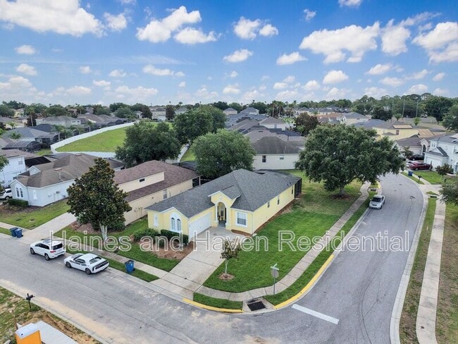 Building Photo - 546 Pineloch Dr