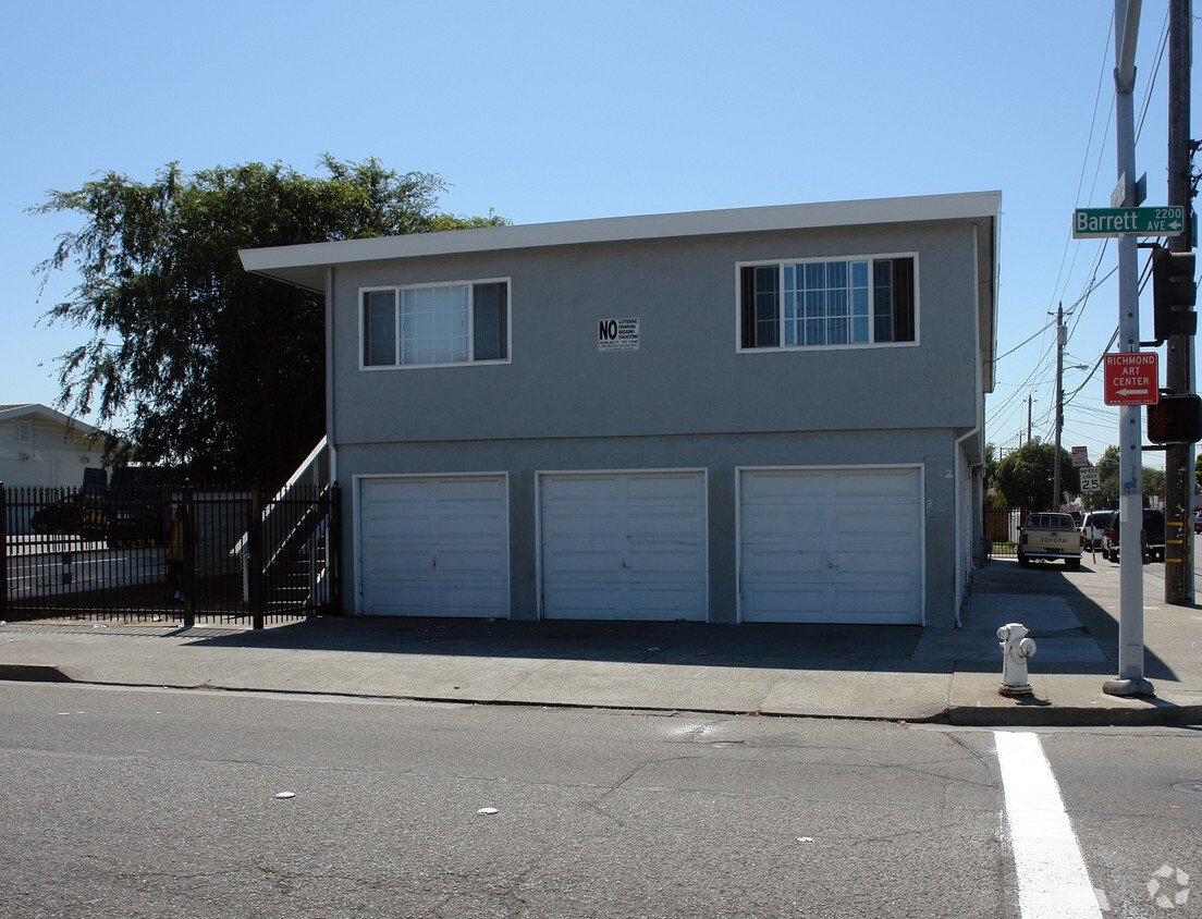 Building Photo - 2200-2210 Barrett Ave