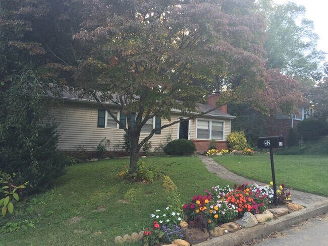 Building Photo - 52 Pinehurst Rd.