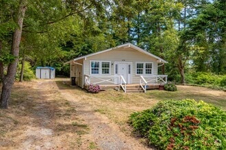 Building Photo - 676 El Pozo St