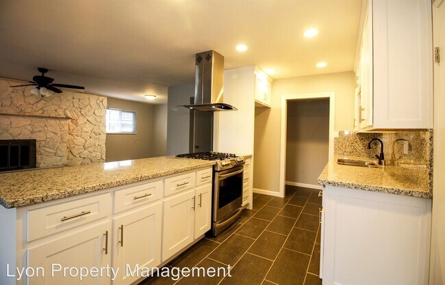 Building Photo - 3 br, 2 bath House - 1612 Rockrose Road