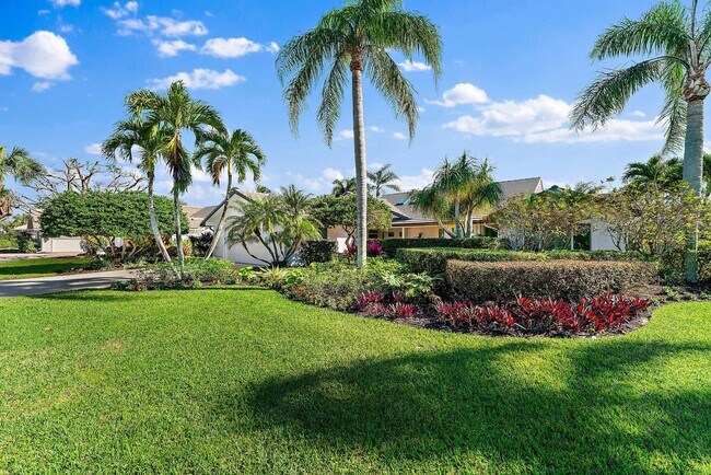 Building Photo - 8848 SE Marina Bay Dr