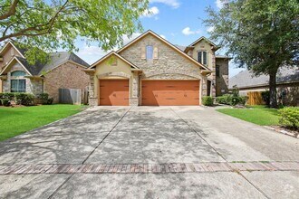 Building Photo - 1606 Sunderland Dr