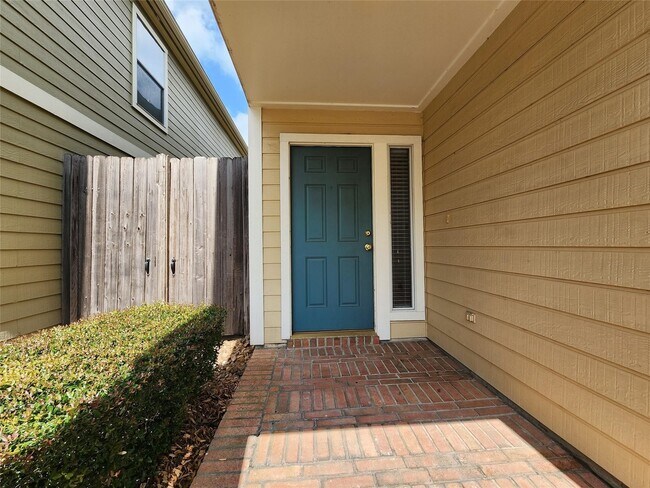 Foto del edificio - 1730 Redwing Ridge Dr