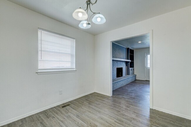 Foto del edificio - 3 bedroom 2.5 bath