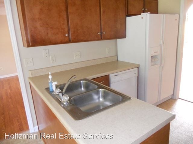 Building Photo - 4 br, 2 bath House - 4 Idus Lane