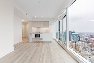 Building Photo - 89 Church St